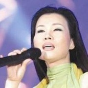 她在春晚因一首歌成名，最后却因癌症在舞台上离去，年仅37岁