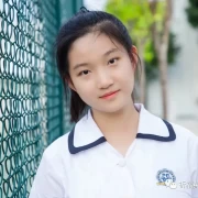 祈福英语实验中学优秀毕业生风采初试锋芒，赢得绿洲一片