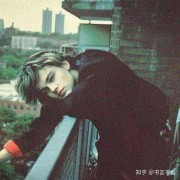 来自作者丹尼尔·凯斯的作品《24个比利》的好词佳句