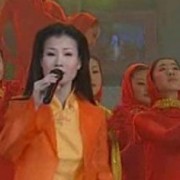 她在春晚因一首歌成名，最后却因癌症在舞台上离去，年仅37岁