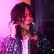 如果你只听过王菲，却没听过她女儿窦靖童的歌，那真的太可惜了！