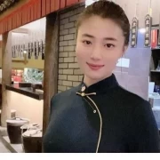 24岁网红直播谎称单身，传惨遭男友杀害，哥哥为救人受重伤